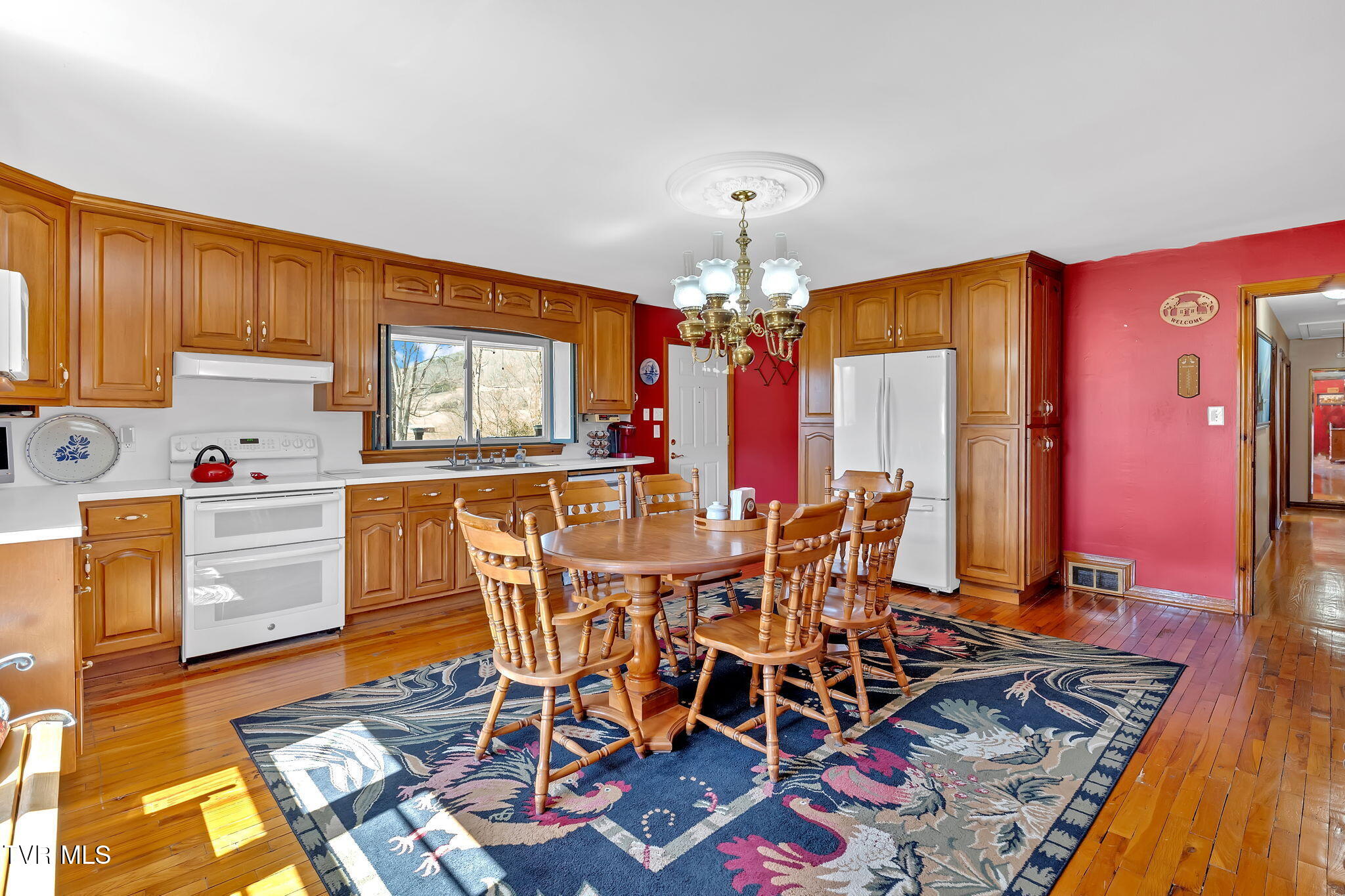 2368 Siam Road, Elizabethton, Tennessee image 14