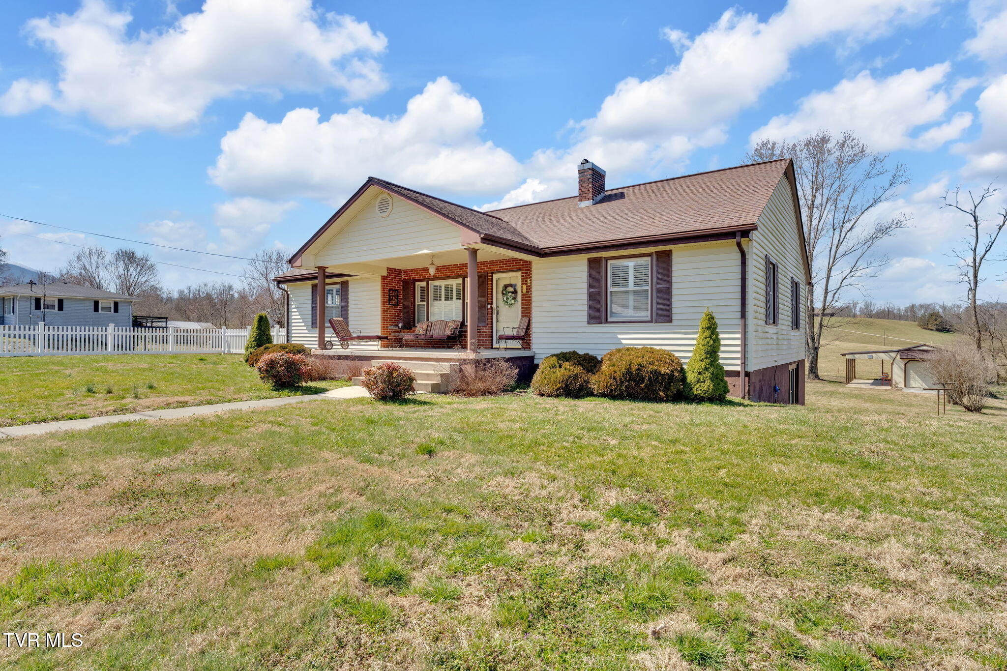 2368 Siam Road, Elizabethton, Tennessee image 6