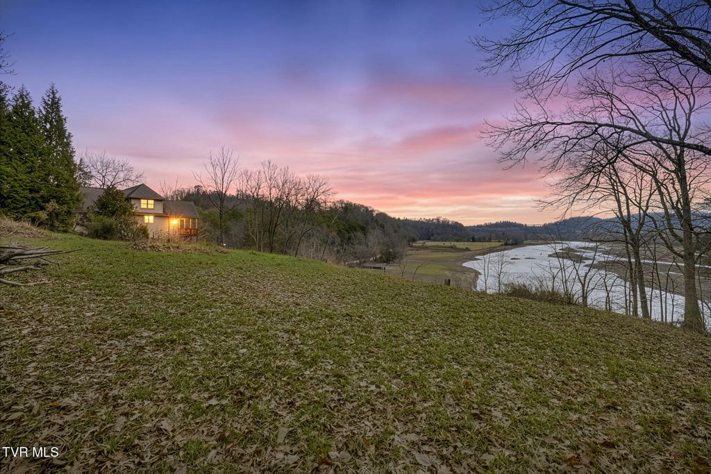 Photo of 1199 Austin Springs Road, Piney Flats, TN 37686 (MLS # 9988979)