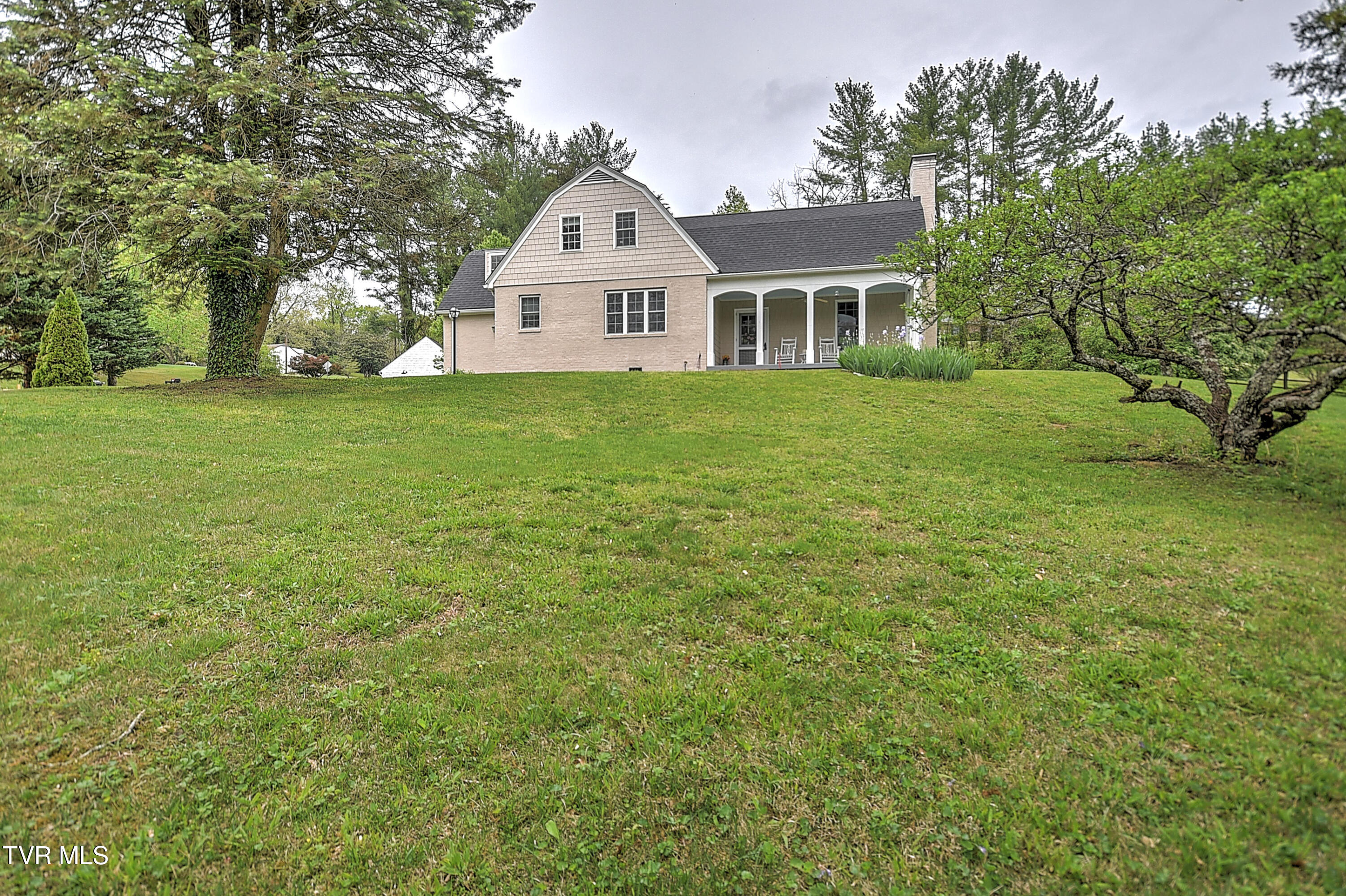 205 Lavinder Lane, Bristol, Tennessee image 1