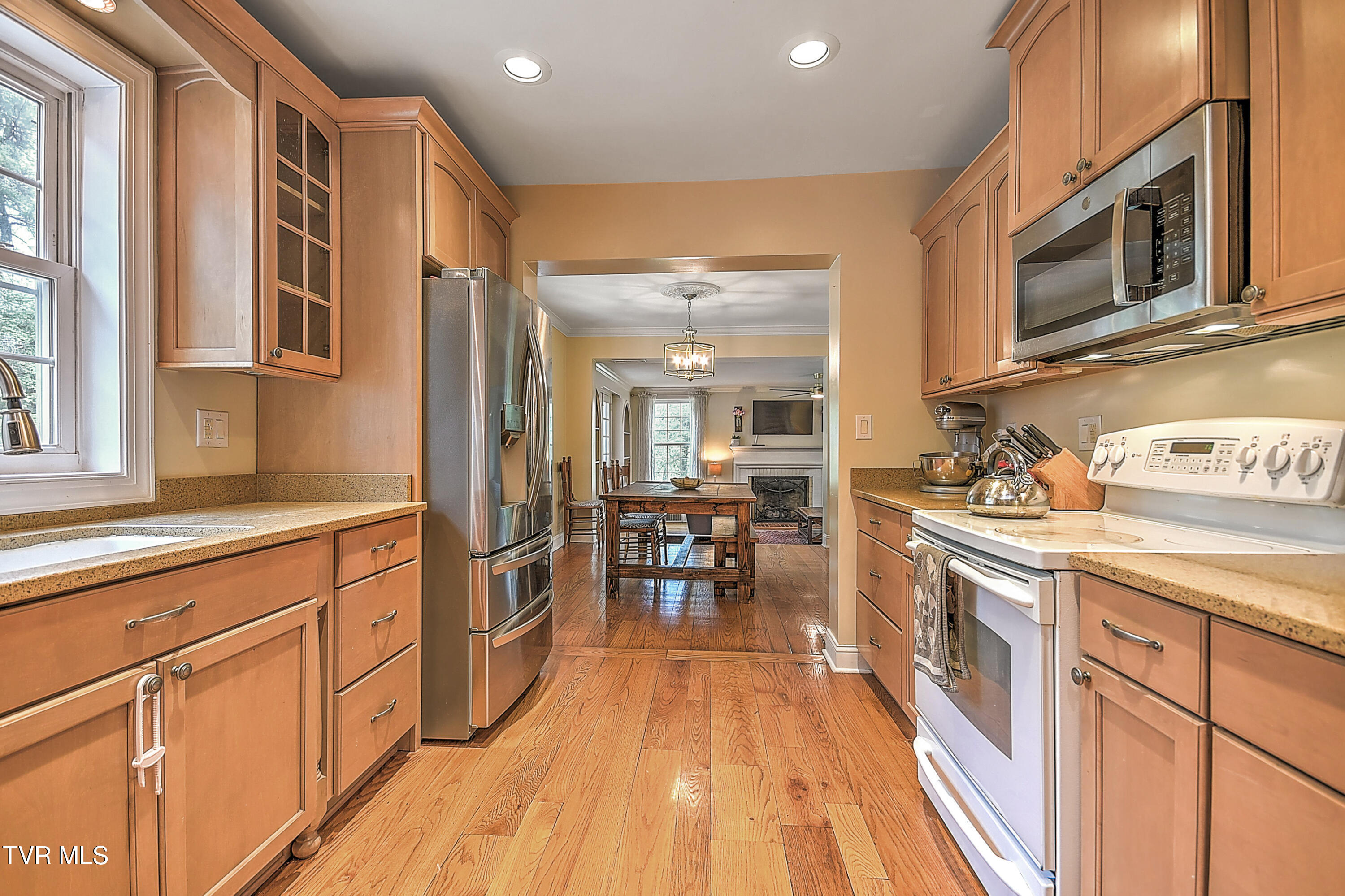 205 Lavinder Lane, Bristol, Tennessee image 14