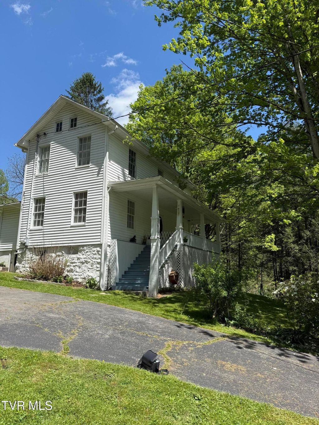 Photo of 5912 Dunbar Road, Appalachia, VA 24216 (MLS # 9994837)