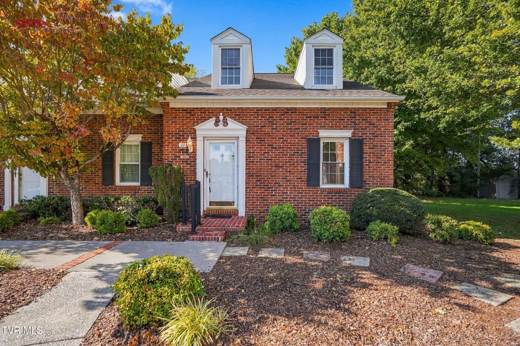 Photo of 400 Sunset Drive #Apt G31, Johnson City, TN 37604 (MLS # 10001533)