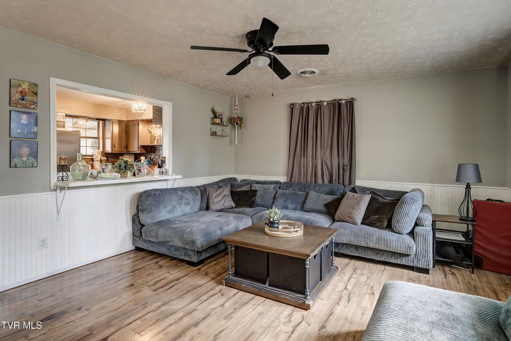 Photo of 13 Runion Way, Greeneville, TN 37743 (MLS # 9988546)