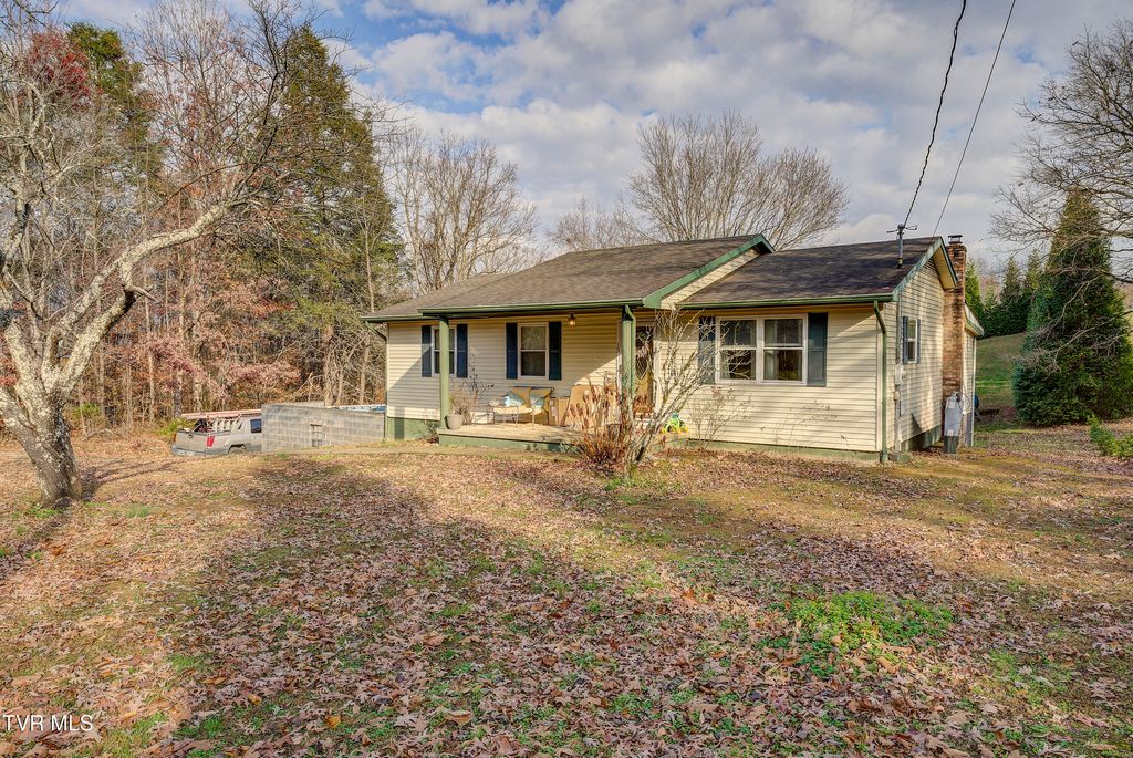 Photo of 13 Runion Way, Greeneville, TN 37743 (MLS # 9988546)