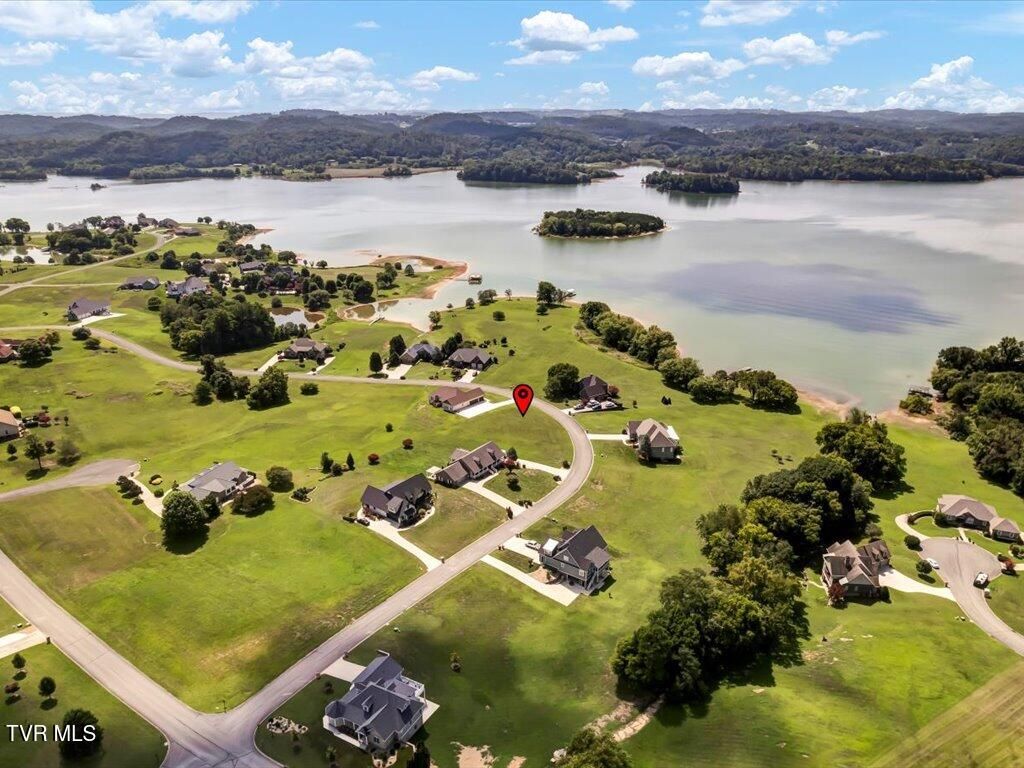 Photo of 4021 Paradise Drive, Mooresburg, TN 37811 (MLS # 9983940)