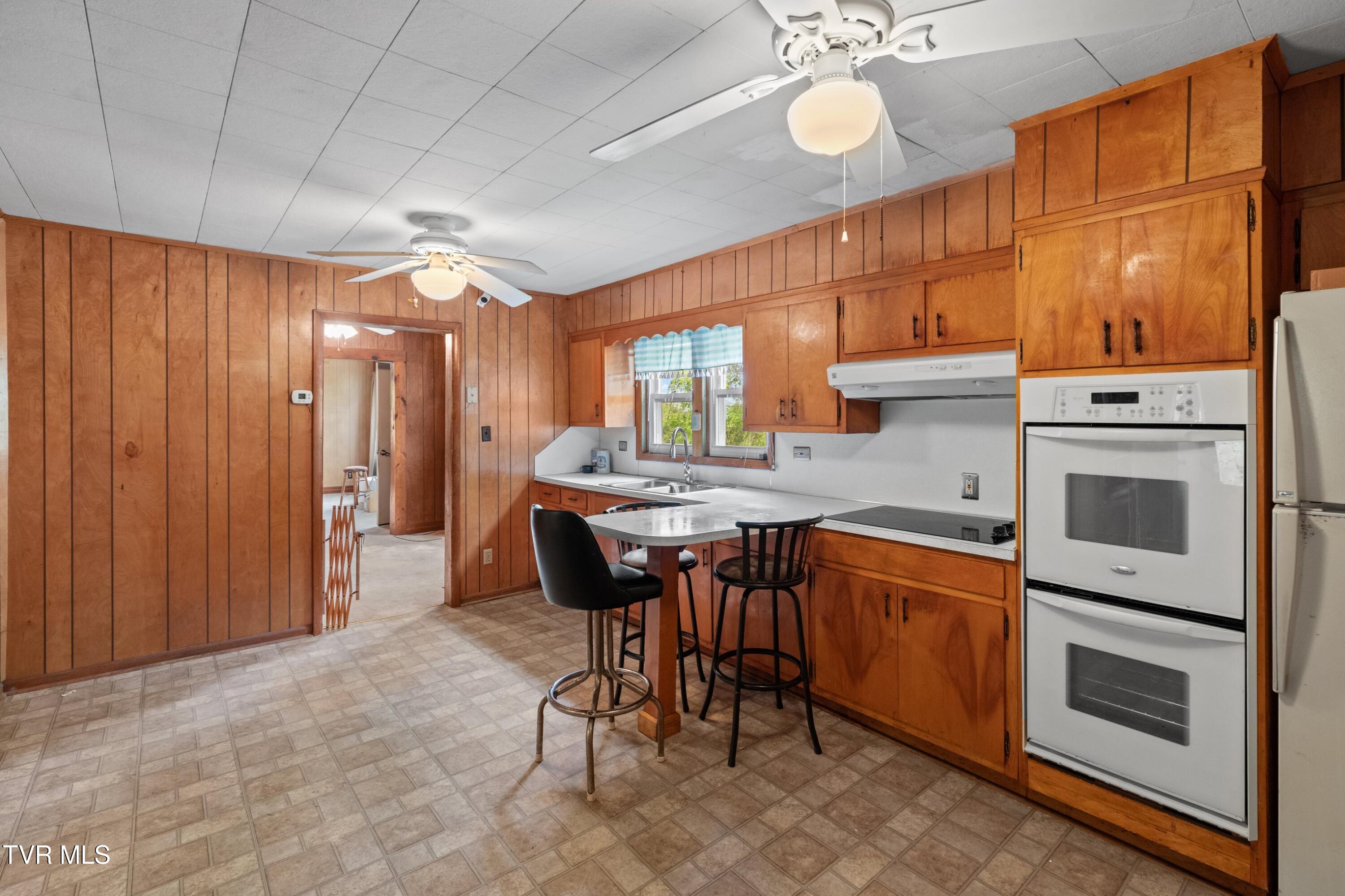 1900 Mountain View Avenue, Kingsport, Tennessee image 9