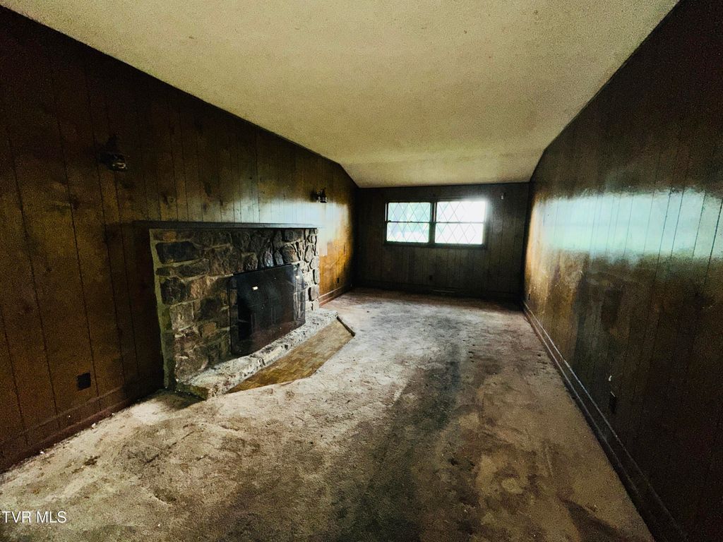 Photo of 1201 Woodside Drive, Johnson City, TN 37604 (MLS # 9995987)