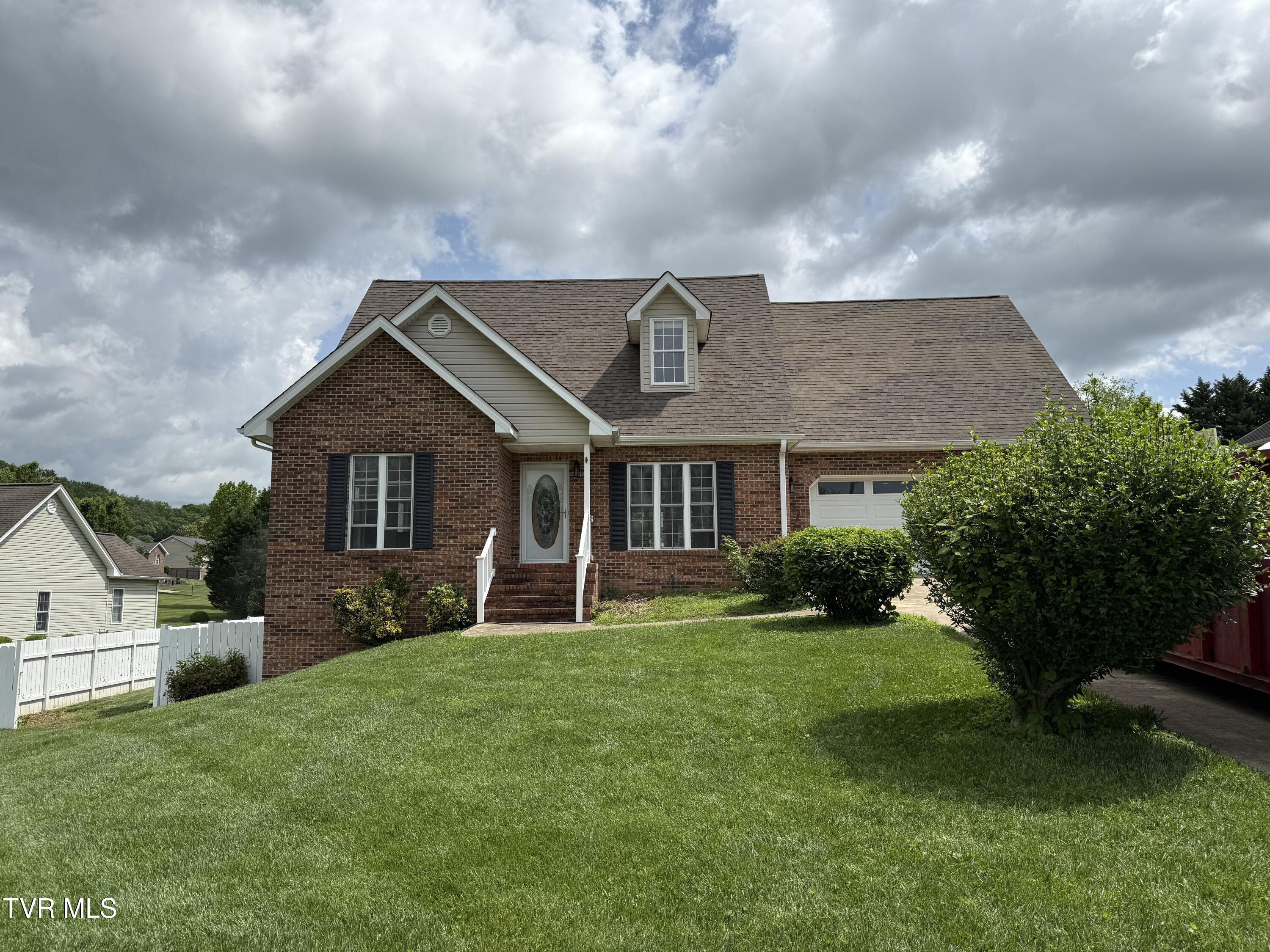 241 Sunnyfield Drive, Blountville, Tennessee image 2