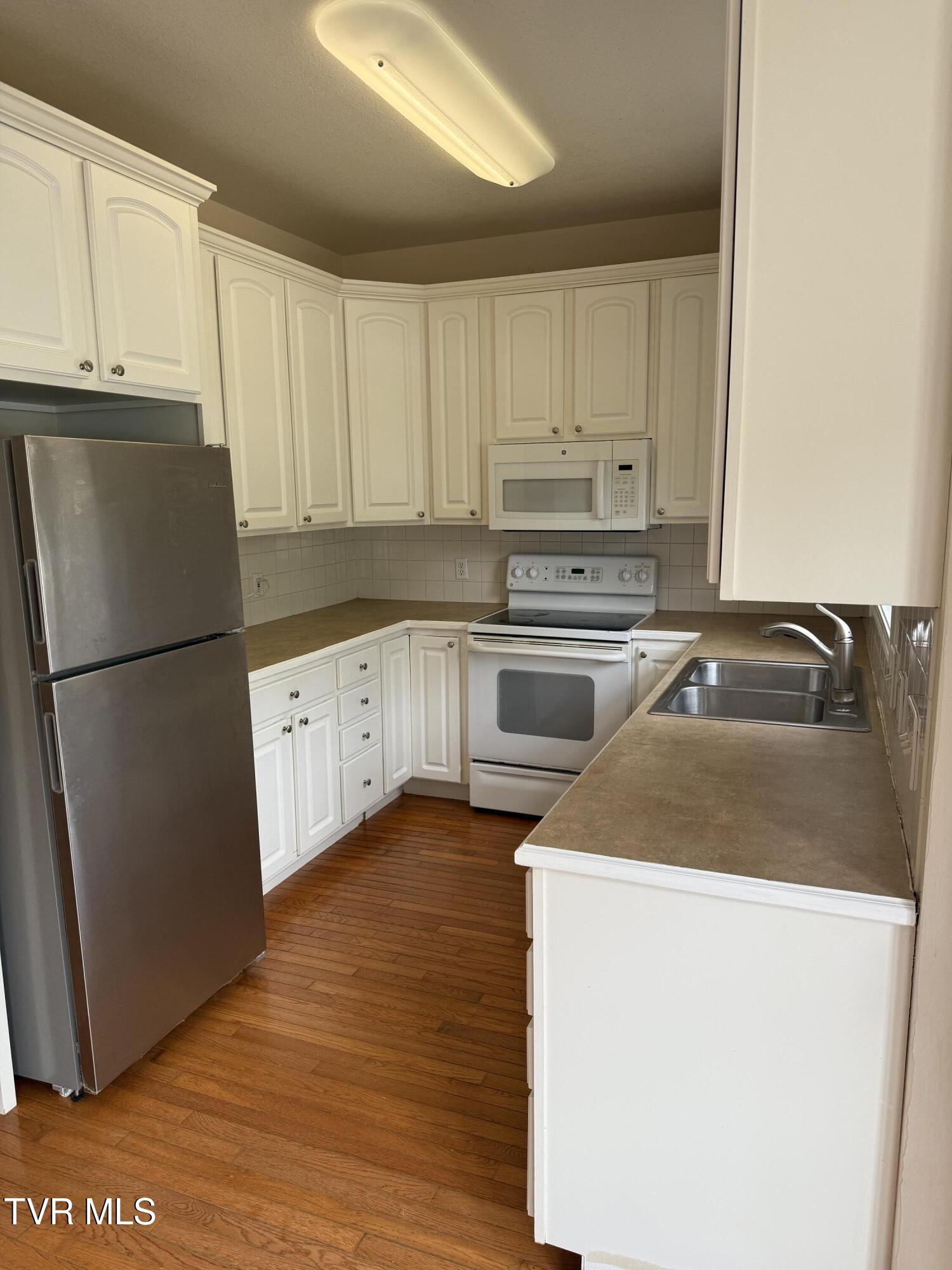 241 Sunnyfield Drive, Blountville, Tennessee image 13