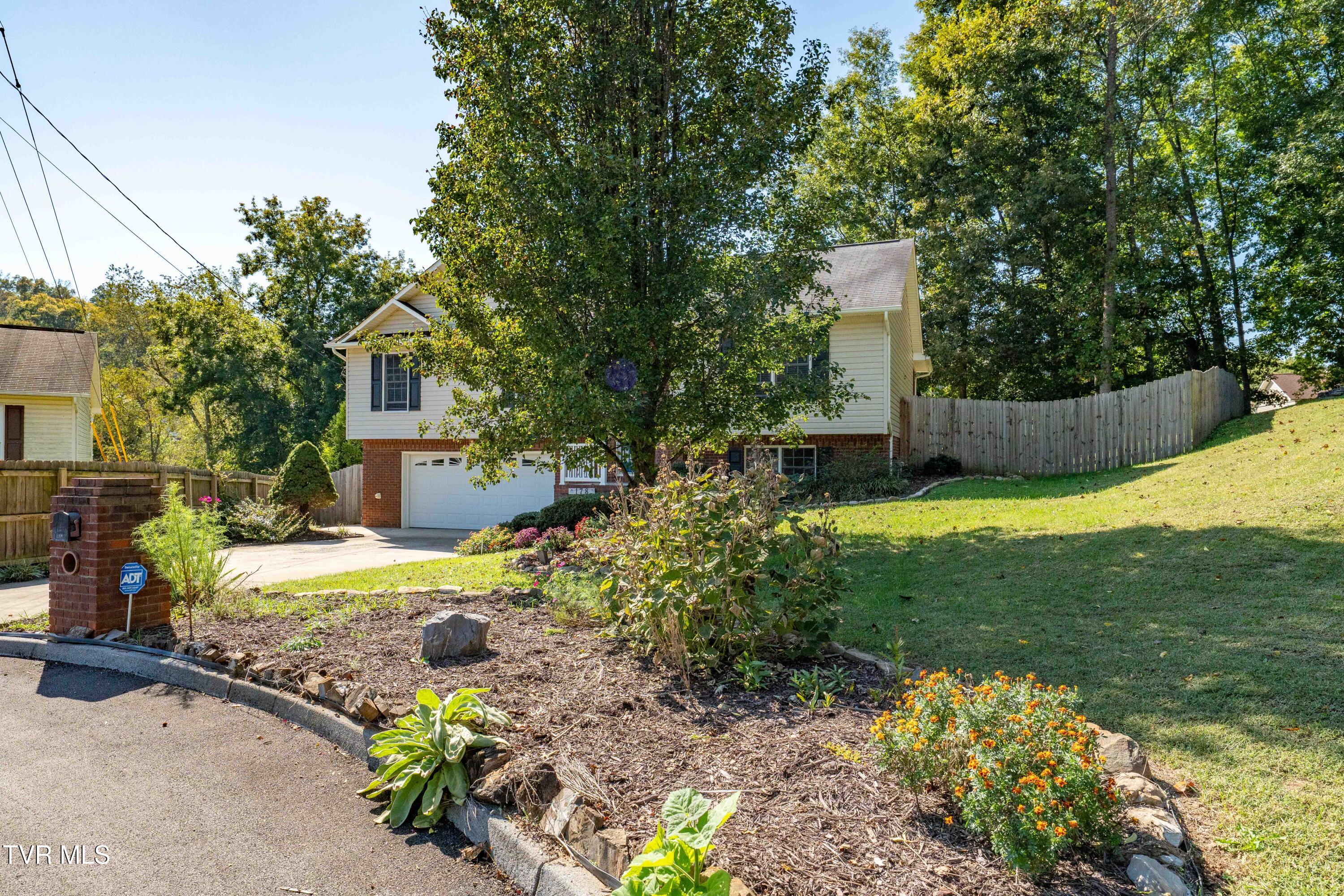 178 Hunters Run Lane