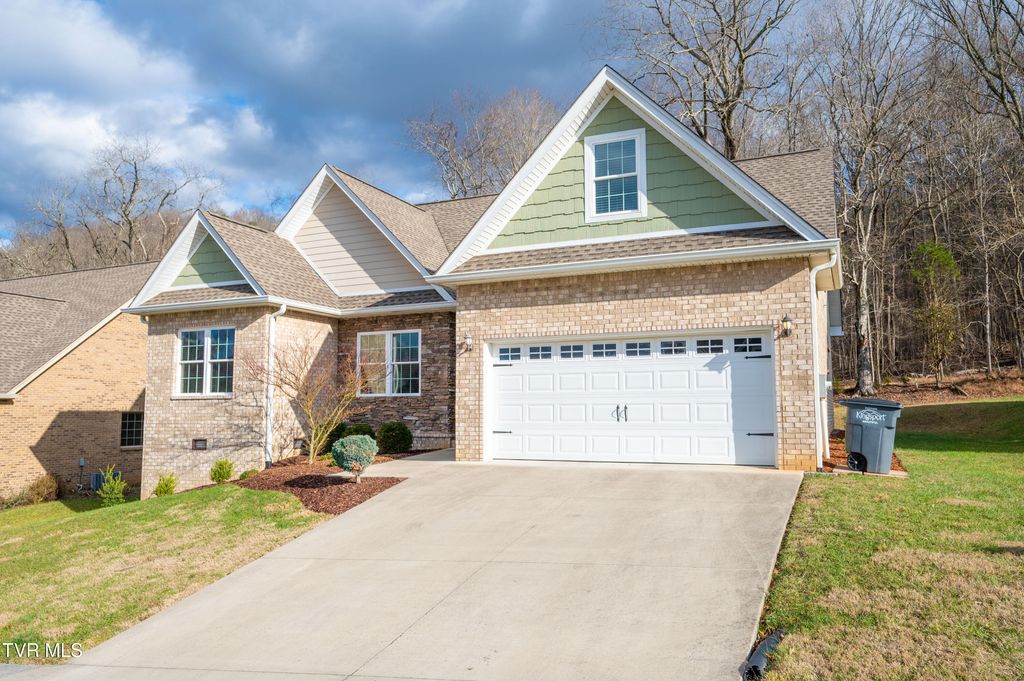 Photo of 4272 Anchor Point, Kingsport, TN 37664 (MLS # 9990315)