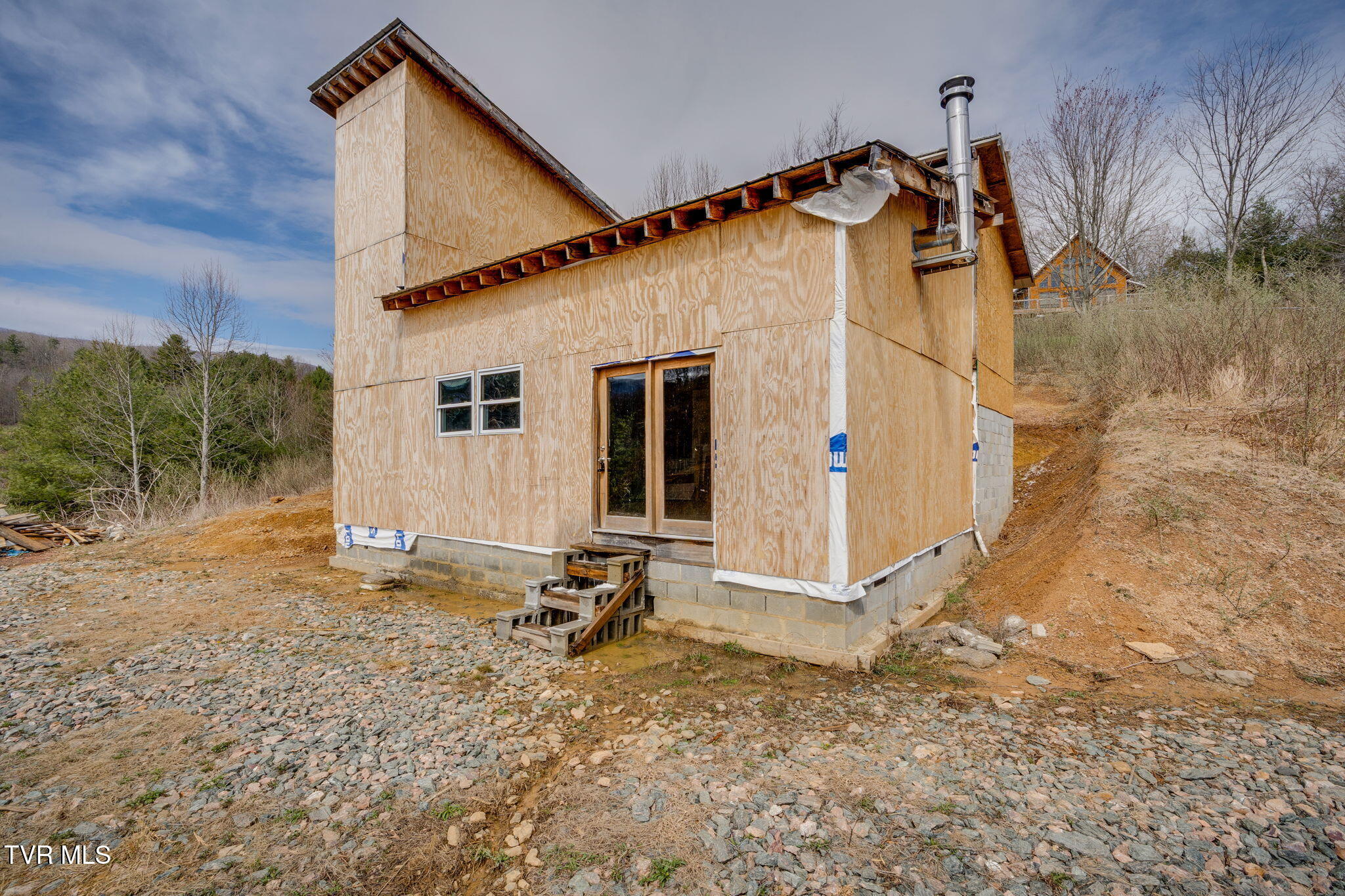 151 Windy Hill Private Lane