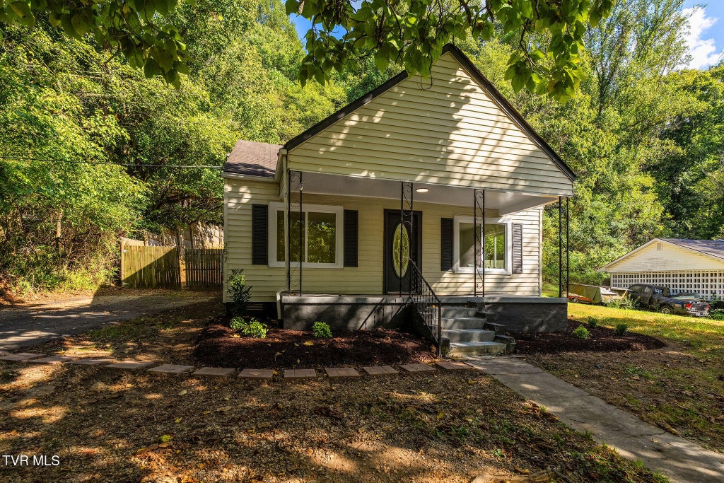 Photo of 257 Shipp Springs Road, Kingsport, TN 37660 (MLS # 10001127)