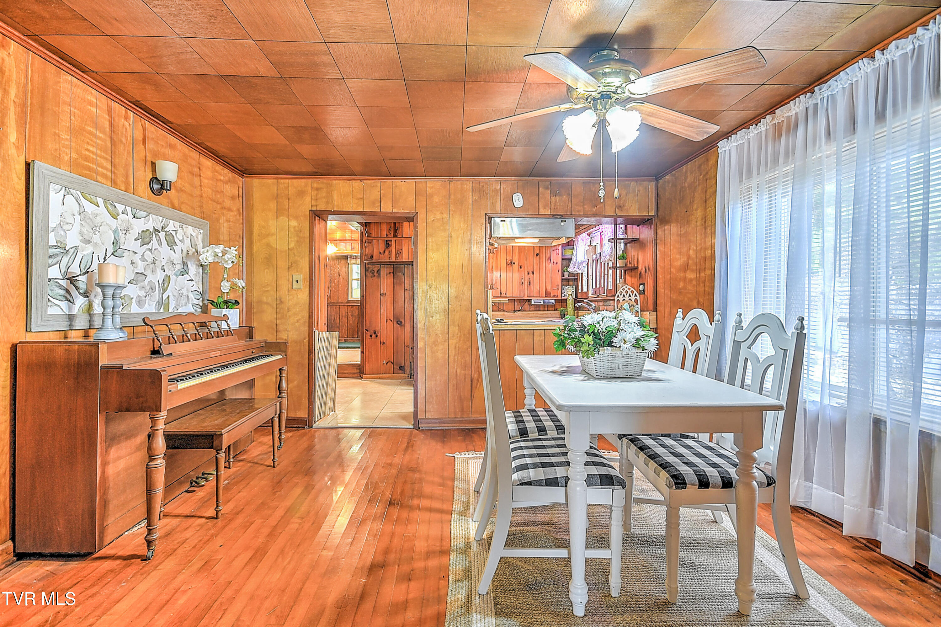 2638 Anderson Street, Bristol, Tennessee image 20