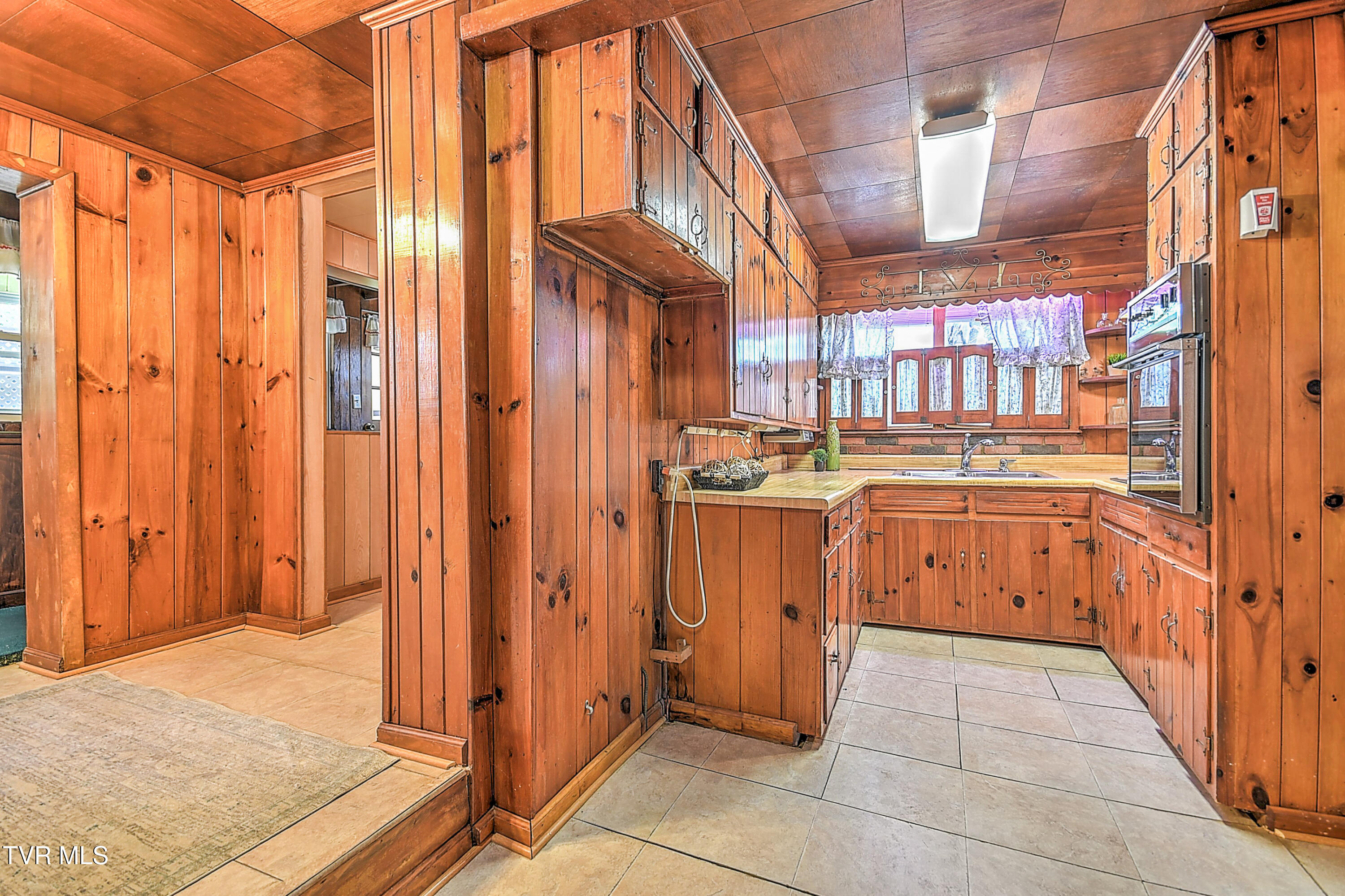 2638 Anderson Street, Bristol, Tennessee image 31