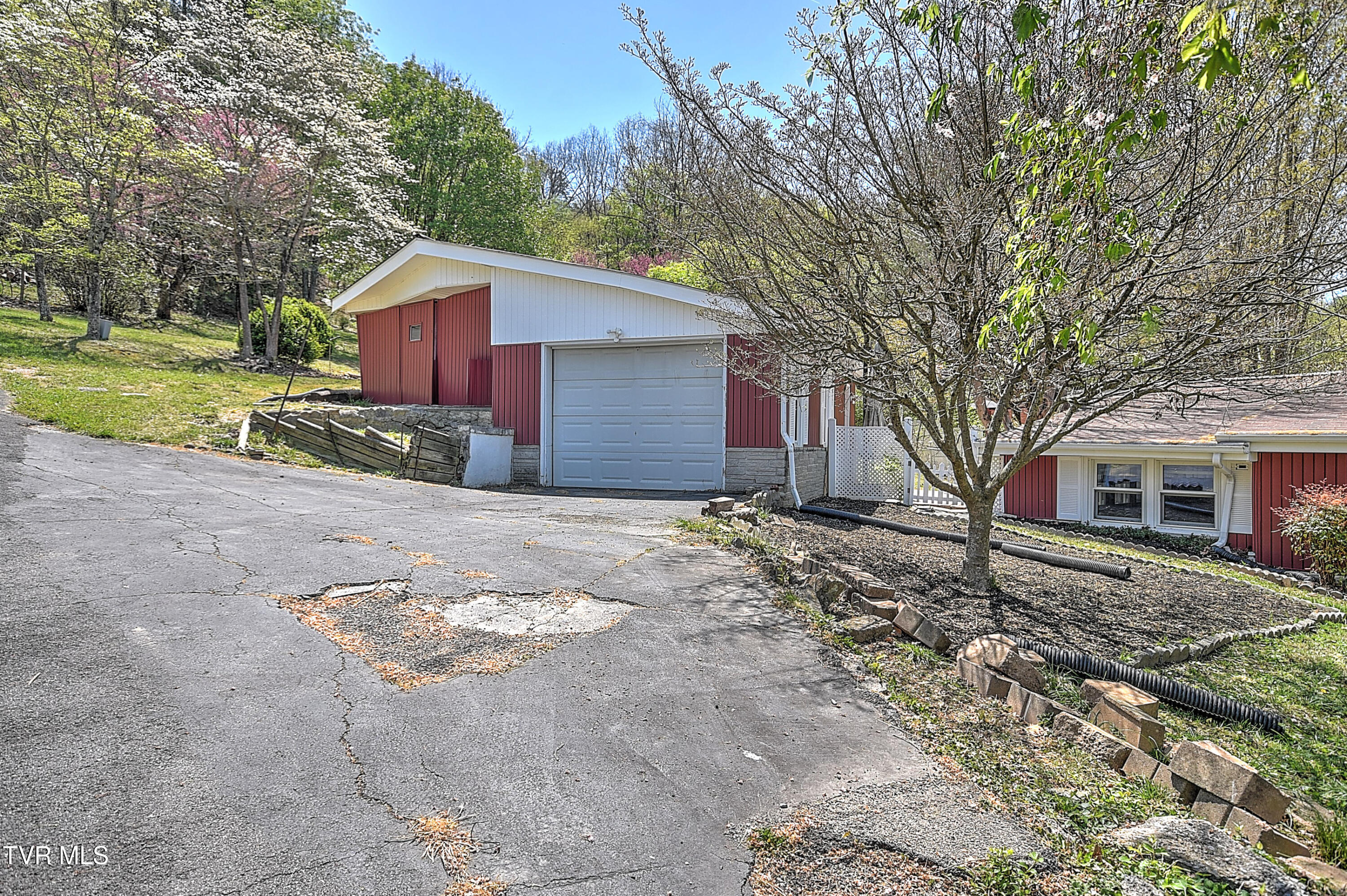 2638 Anderson Street, Bristol, Tennessee image 7
