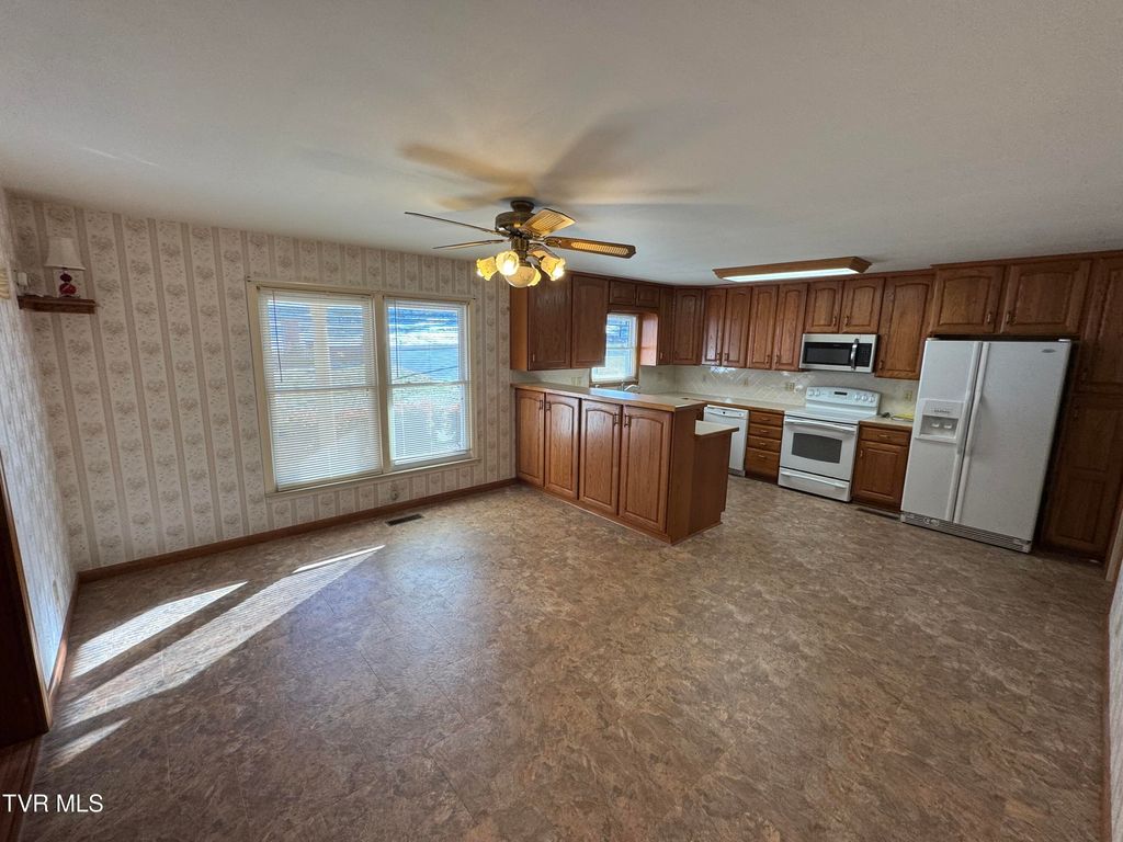 Photo of 1763 Sylvan Hill Road, Elizabethton, TN 37643 (MLS # 9992311)