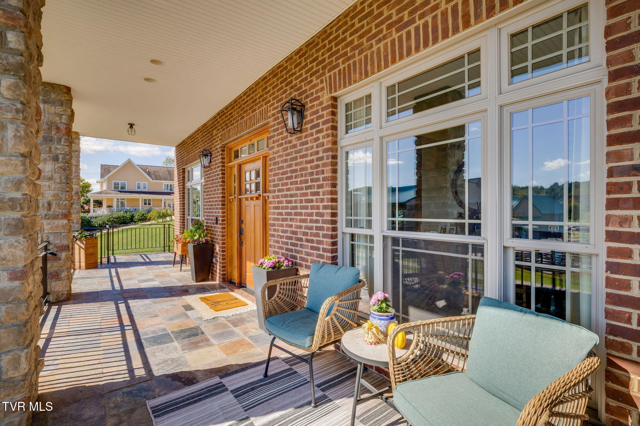 2338 Edinburgh Channel Road