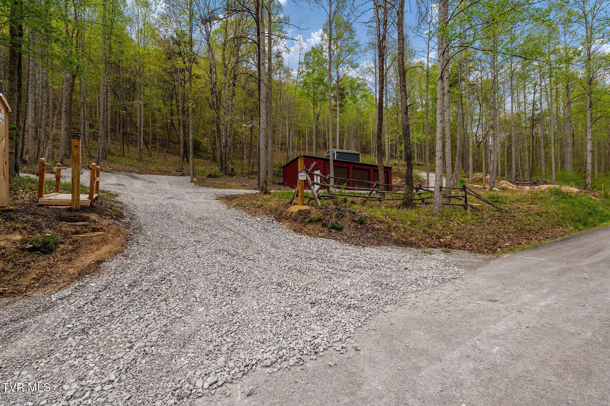 1485 Barrett Hollow Road