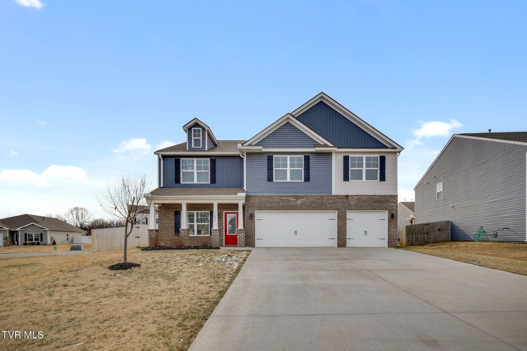Photo of 1081 Raccoon Lane, Piney Flats, TN 37686 (MLS # 9991083)