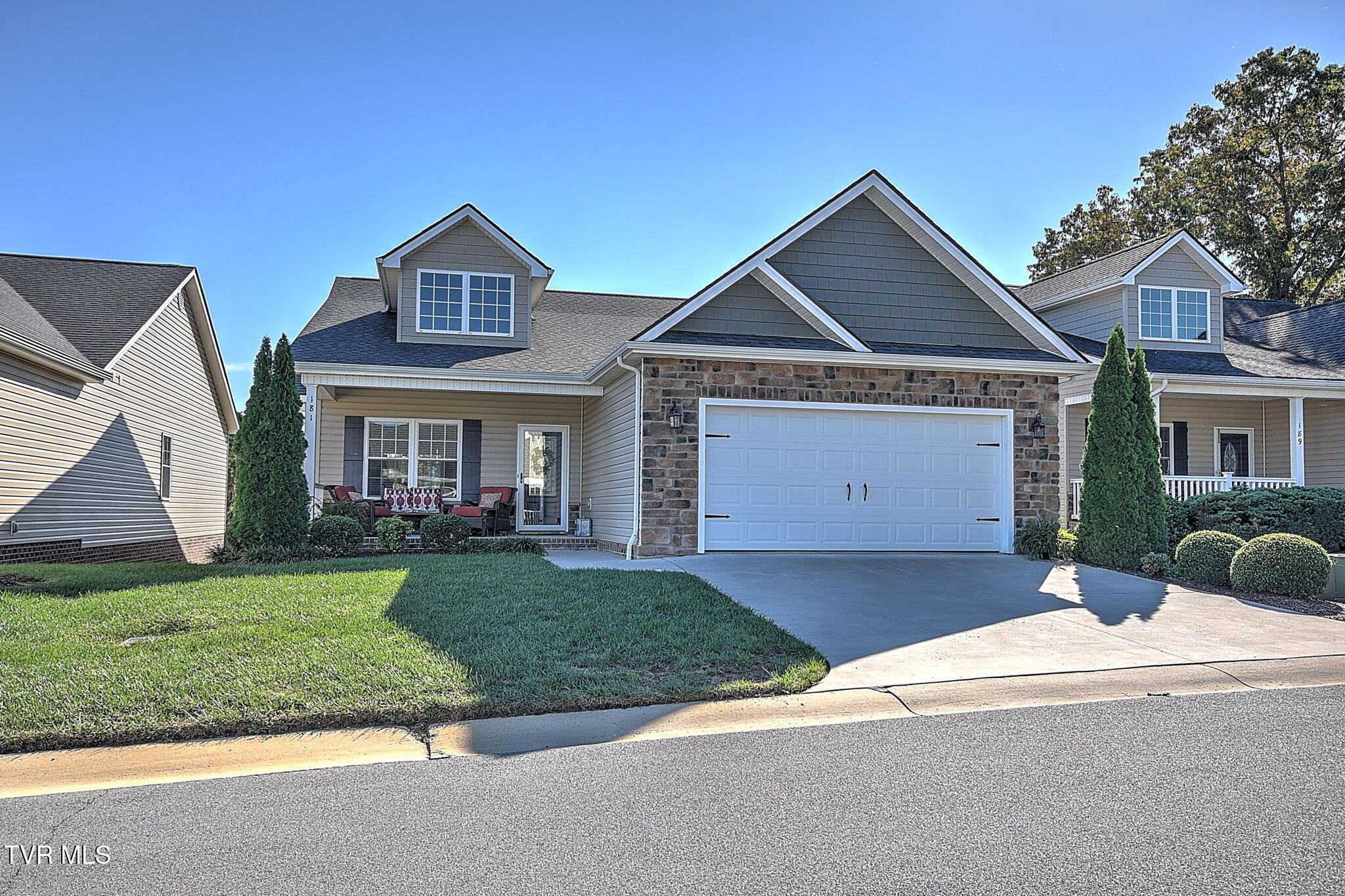 181 Piper Glen