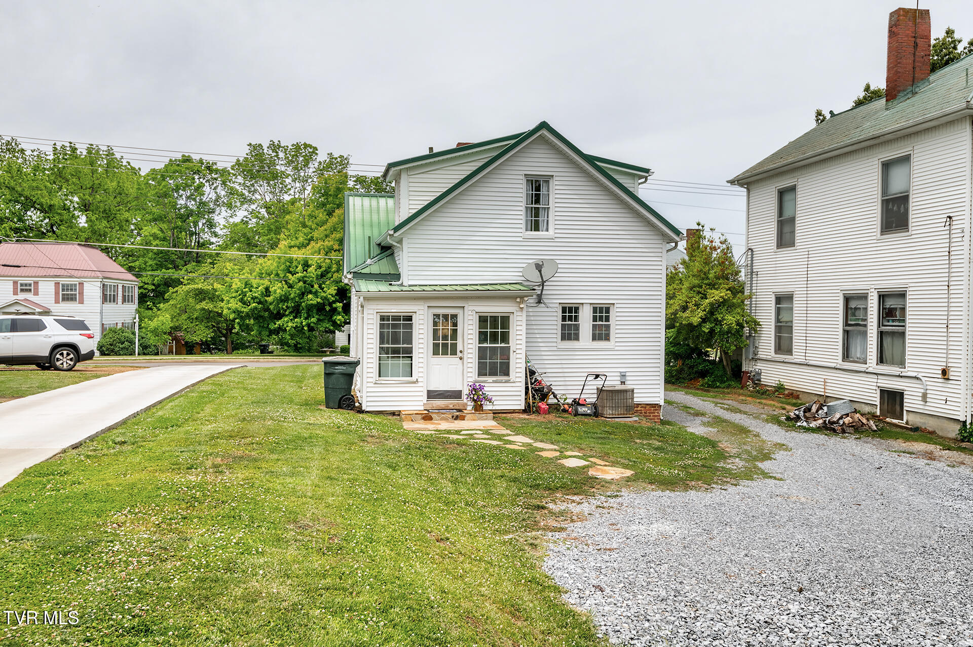 407 West Irish Street