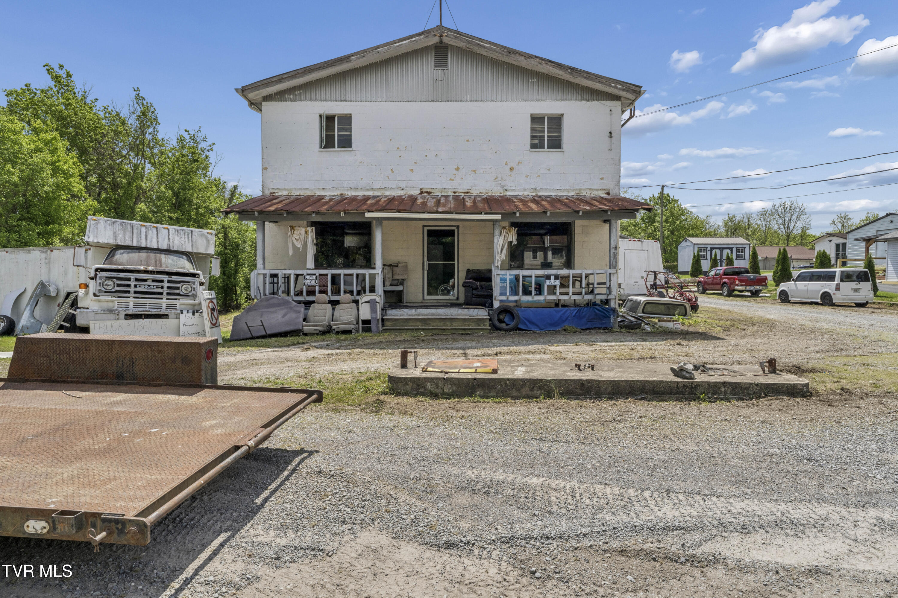 3425 Bloomingdale Road