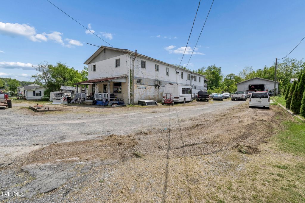 Photo of 3425 Bloomingdale Road, Kingsport, TN 37660 (MLS # 9994330)