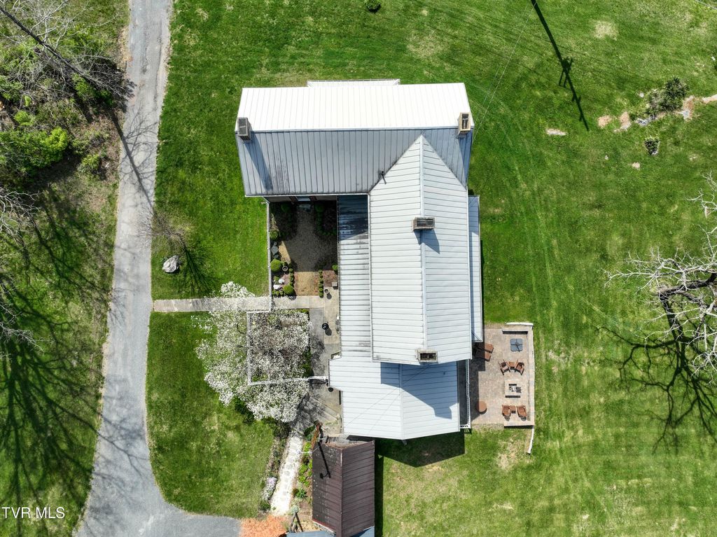 Photo of 1549 Highway 126, Bristol, TN 37620 (MLS # 9993651)