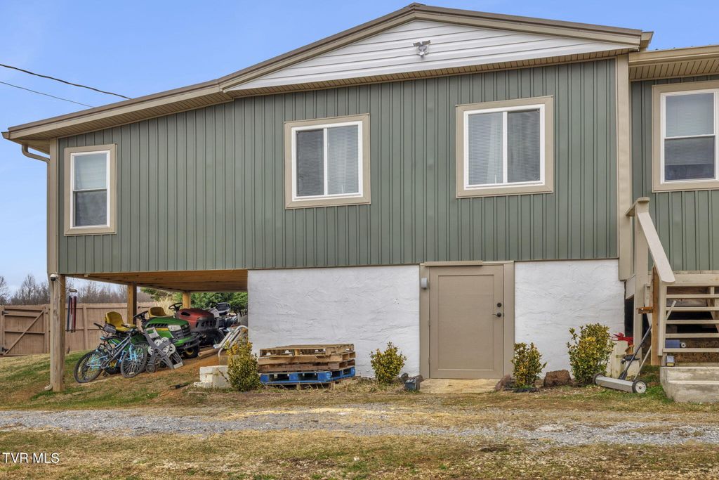 Photo of 225 Shaw Road, Chuckey, TN 37641 (MLS # 9990607)