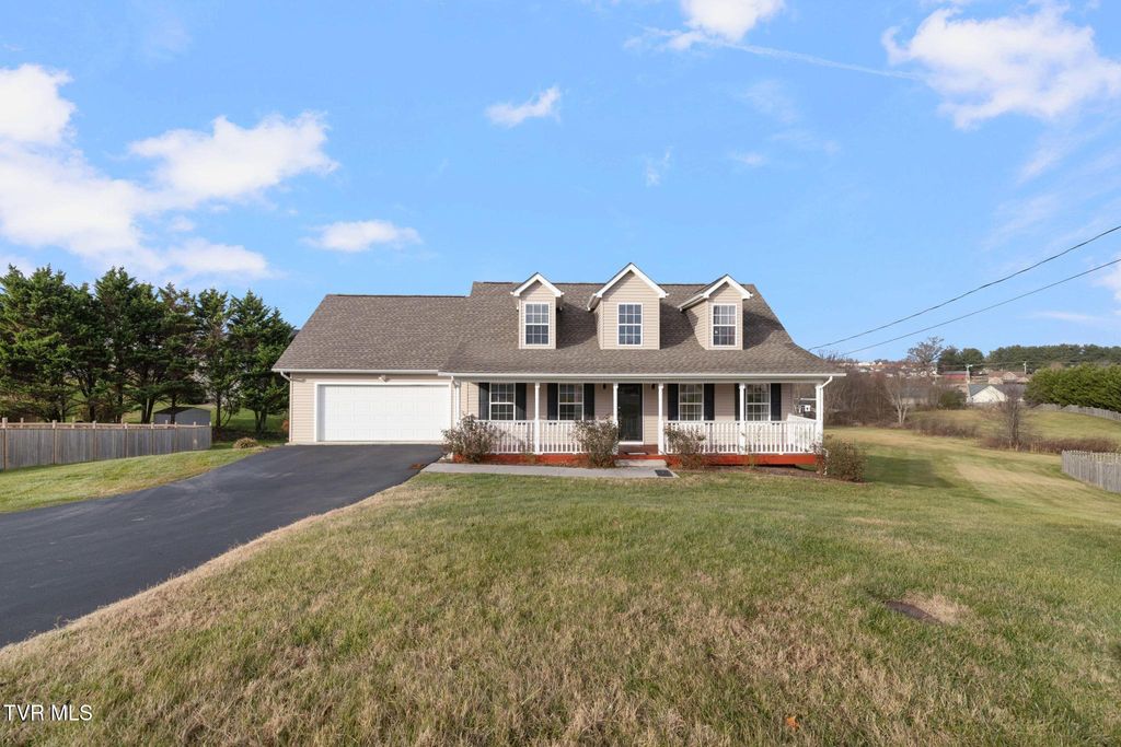 Photo of 63 Creek View Court, Gray, TN 37615 (MLS # 9989250)