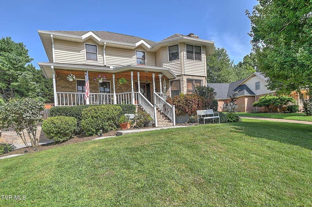 Photo of 818 Lizabeth Drive, Johnson City, TN 37604 (MLS # 9999663)