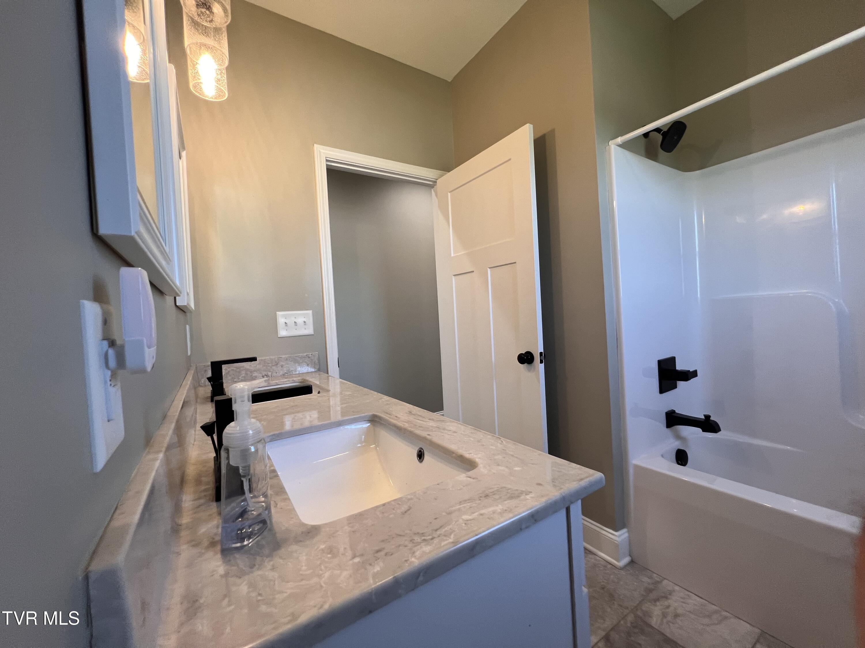 390 Katie Lane, Chuckey, Tennessee image 43