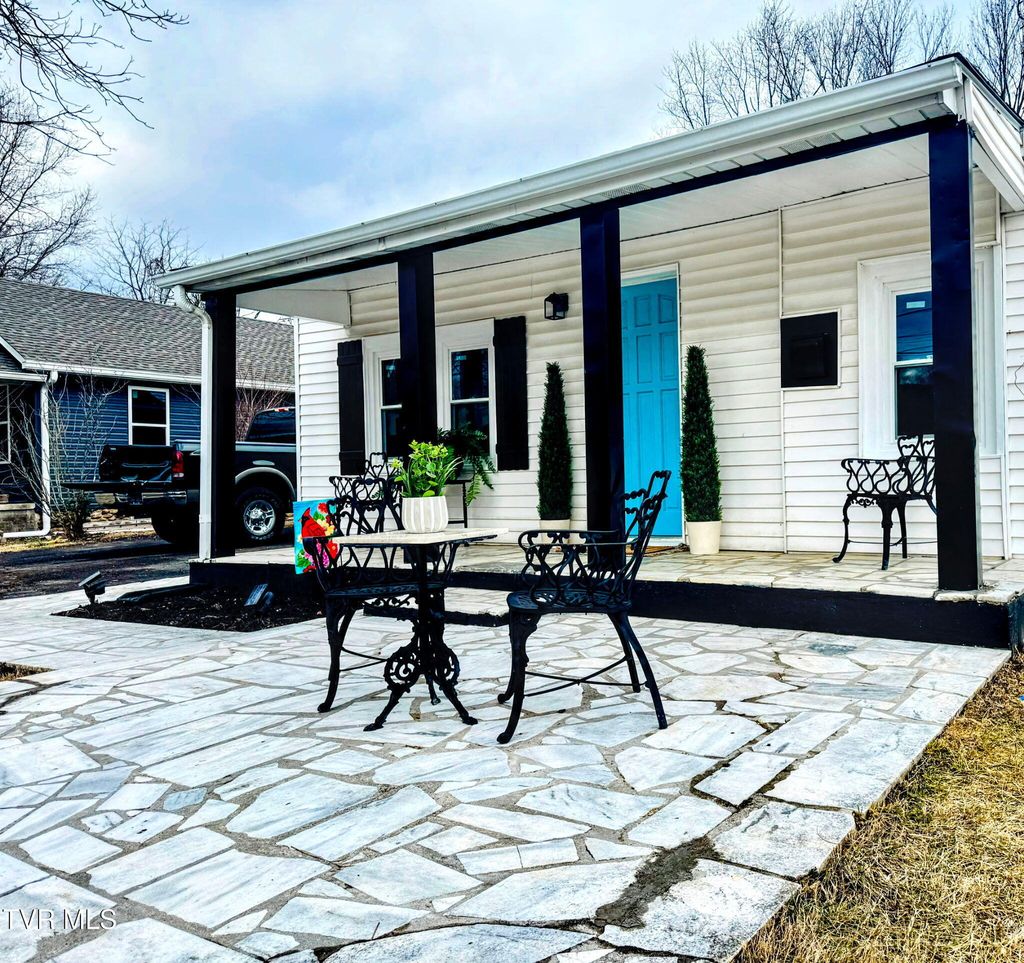 Photo of 1705 Millard Street, Johnson City, TN 37601 (MLS # 9990192)