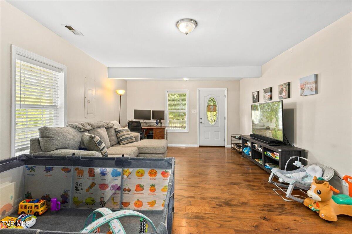 1200 Grover Street, Johnson City, Tennessee image 8