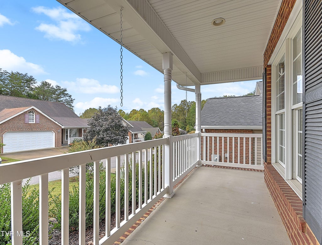 Photo of 679 Willowcrest Place, Kingsport, TN 37660 (MLS # 10001405)