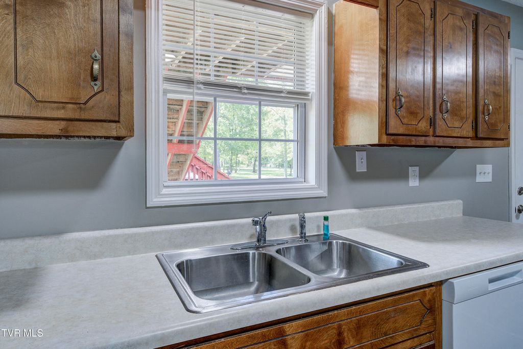 Photo of 175 Scenic Apartment Road #4, Unicoi, TN 37692 (MLS # 9989340)