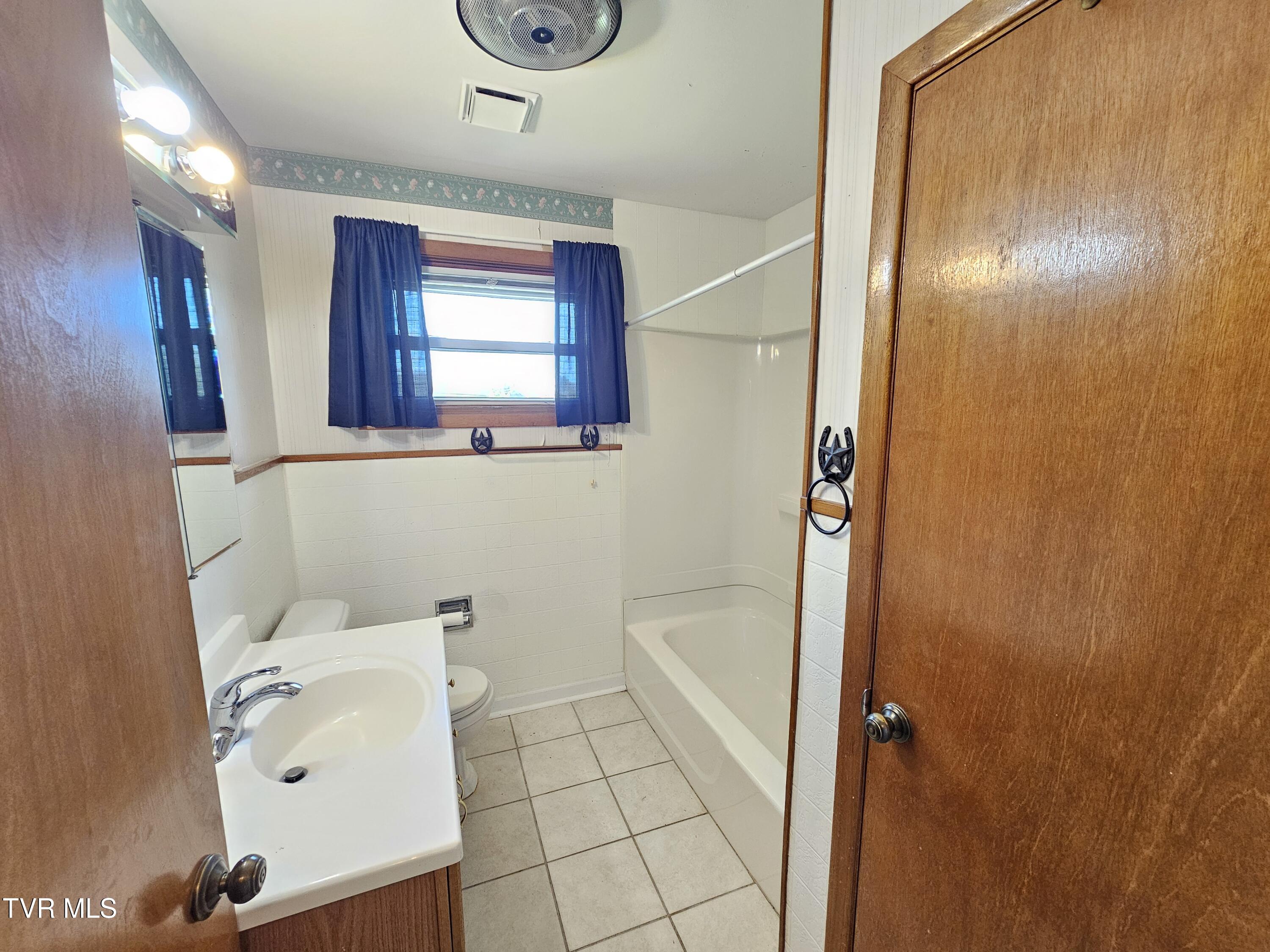 454 Shadowtown Road, Blountville, Tennessee image 23