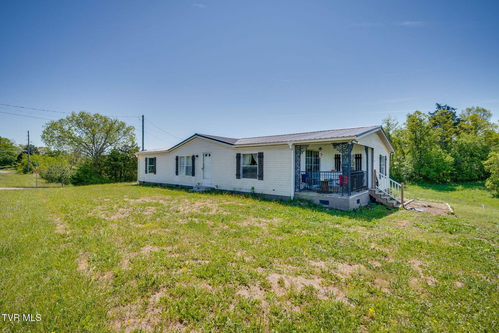 Photo of 104 Bacon Road, Rogersville, TN 37857 (MLS # 9994273)