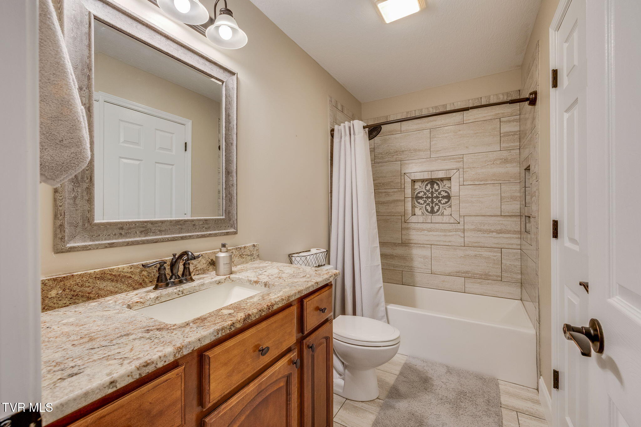 106 Stone Ridge Court, Elizabethton, Tennessee image 25