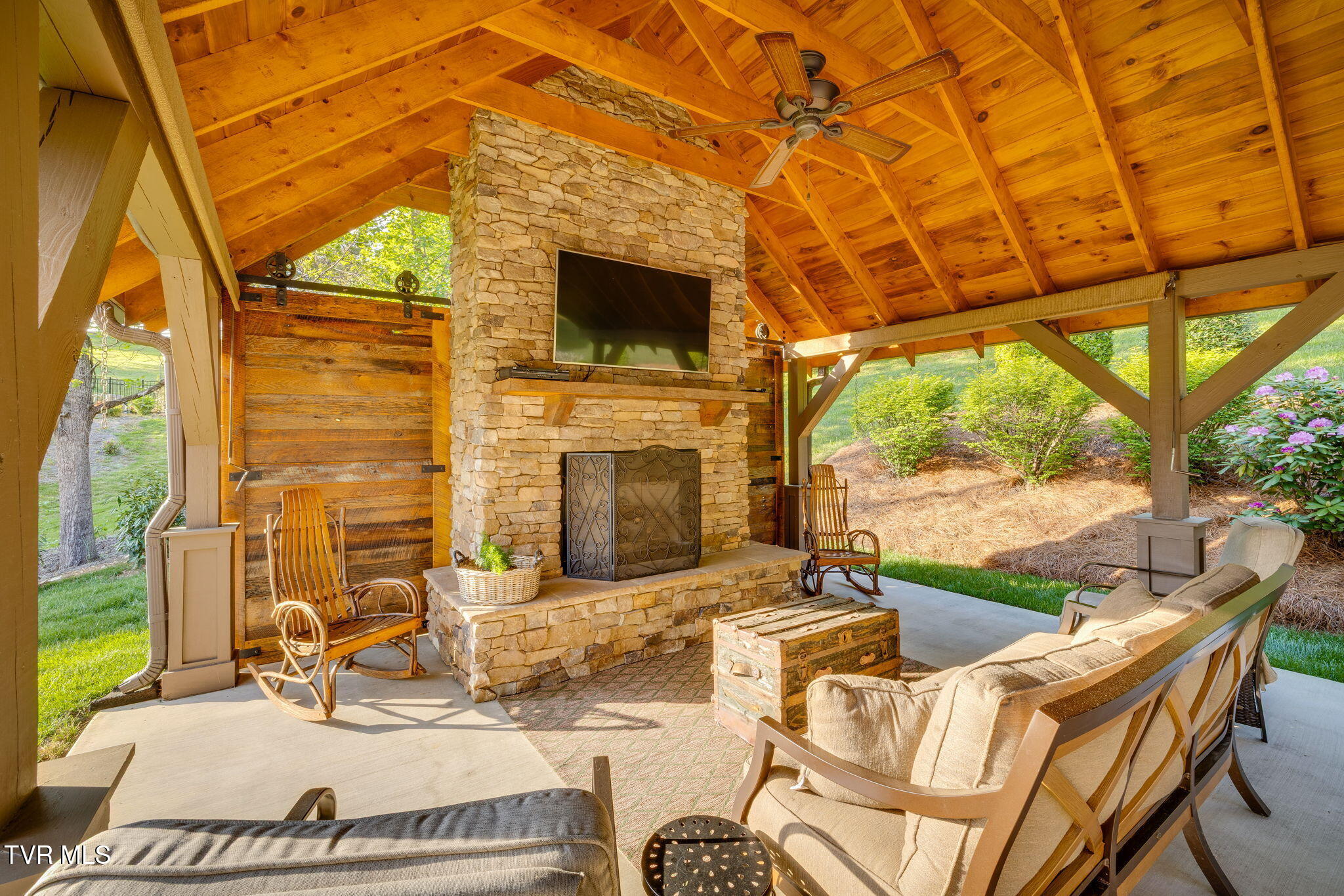 106 Stone Ridge Court, Elizabethton, Tennessee image 37