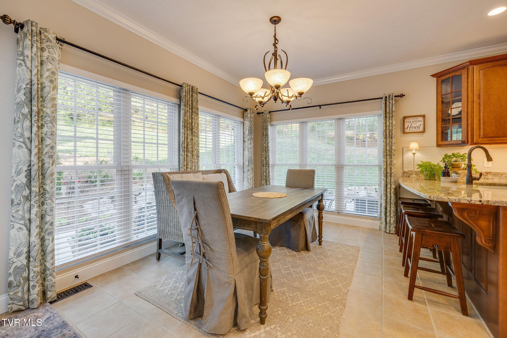106 Stone Ridge Court, Elizabethton, Tennessee image 17