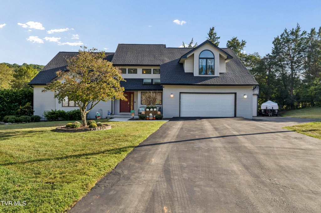 Photo of 4604 Stillwood Court, Kingsport, TN 37664 (MLS # 10001054)