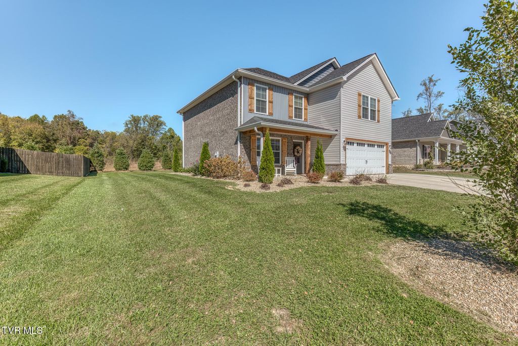 Photo of 105 Grants Way, Elizabethton, TN 37643 (MLS # 9989356)