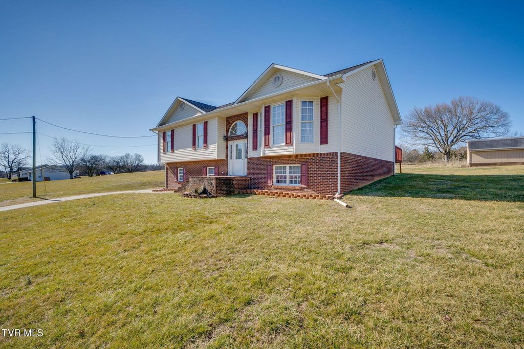 Photo of 268 Stewart Hills Drive, Rogersville, TN 37857 (MLS # 9991271)