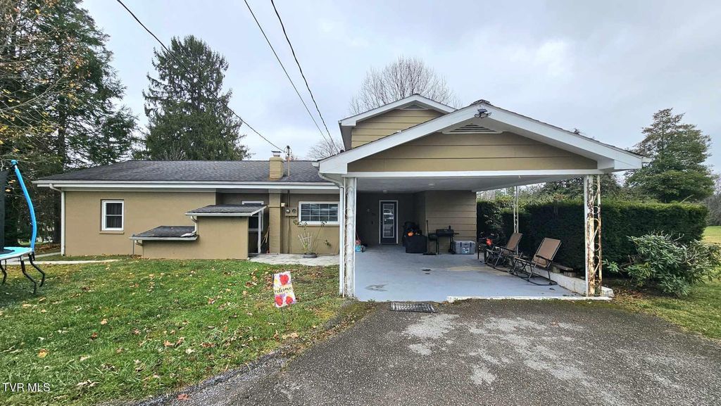 Photo of 116 Barker Avenue, Wise, VA 24293 (MLS # 9991044)