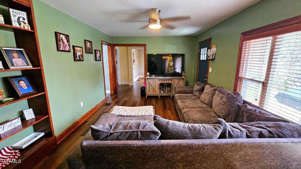 Photo of 116 Barker Avenue, Wise, VA 24293 (MLS # 9991044)