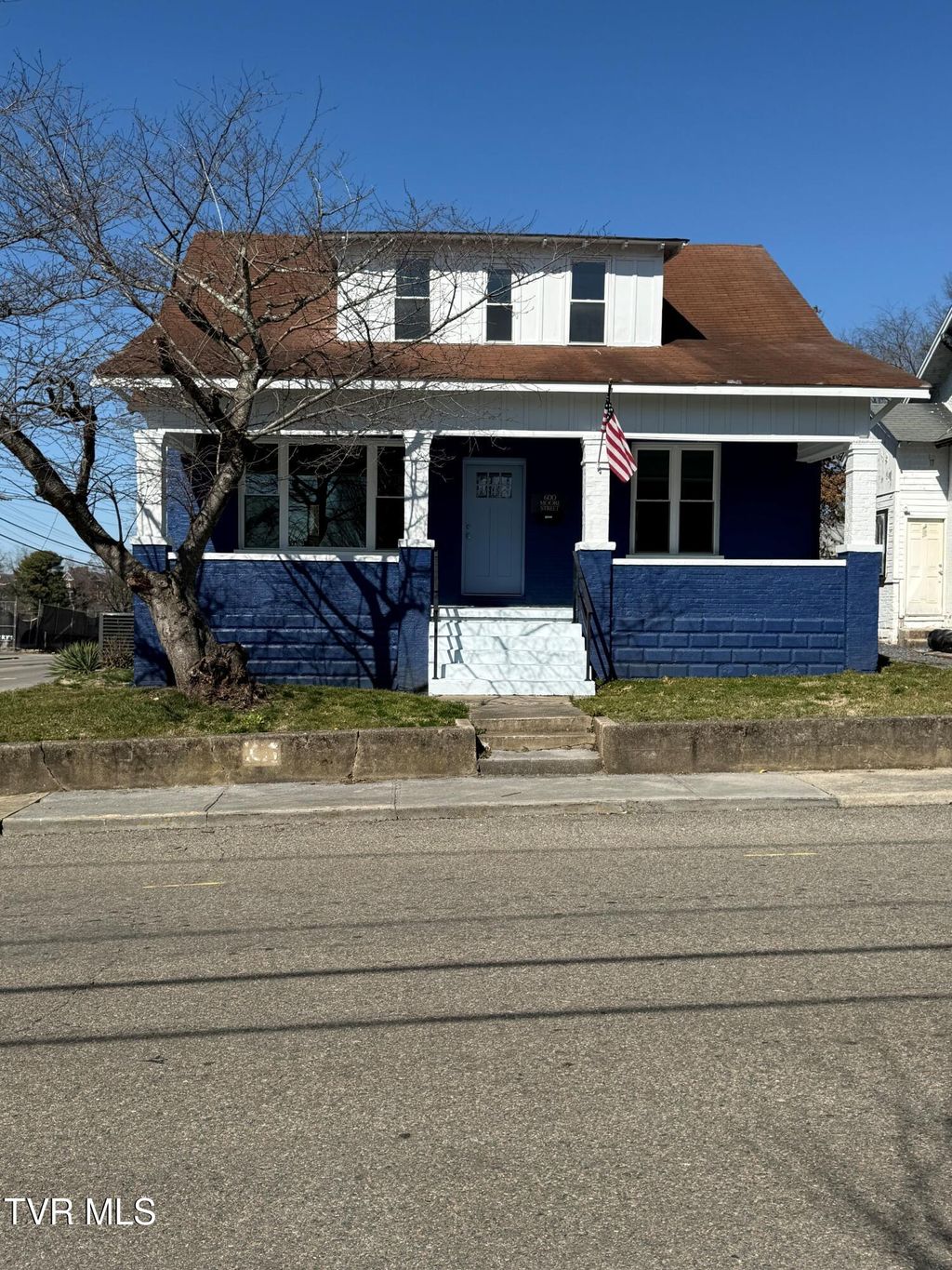 Photo of 600 Moore Street, Bristol, VA 24201 (MLS # 9991718)