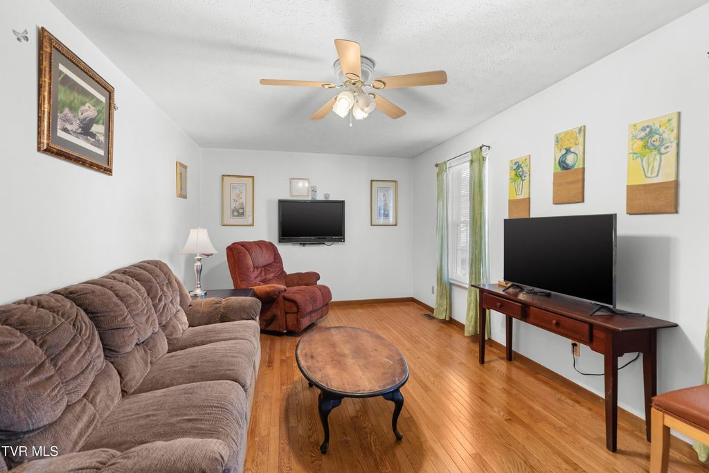 Photo of 4146 Leslie Drive, Morristown, TN 37814 (MLS # 9987001)